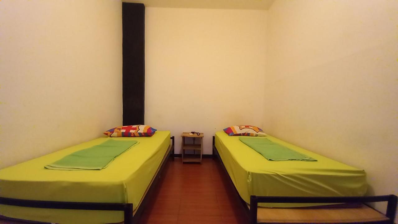 Dc Hotel & Hostel 纳闽巴霍 外观 照片