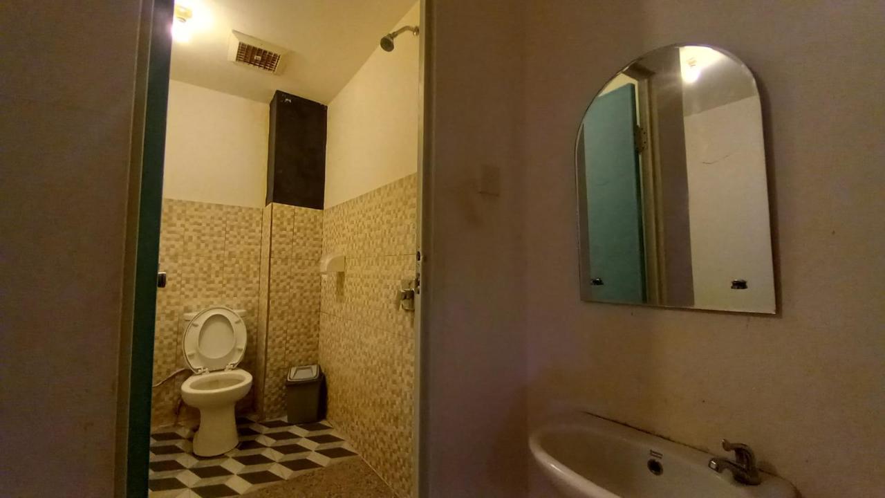Dc Hotel & Hostel 纳闽巴霍 外观 照片