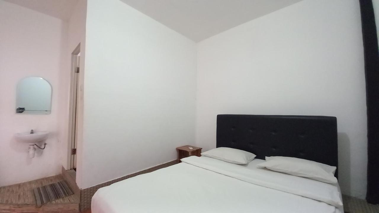 Dc Hotel & Hostel 纳闽巴霍 外观 照片
