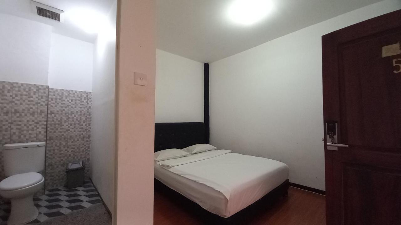 Dc Hotel & Hostel 纳闽巴霍 外观 照片