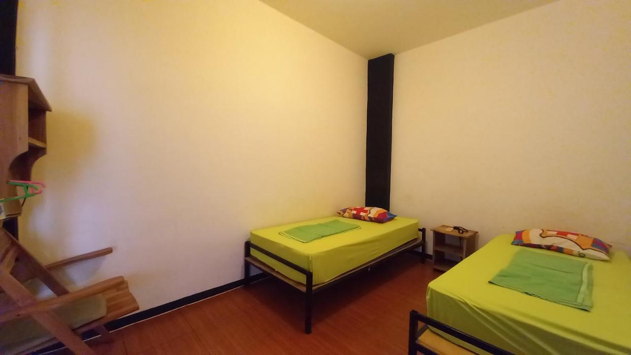 Dc Hotel & Hostel 纳闽巴霍 外观 照片