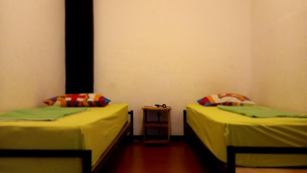 Dc Hotel & Hostel 纳闽巴霍 外观 照片