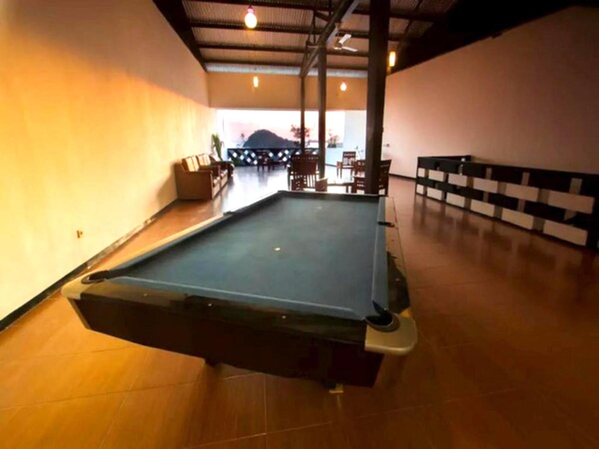 Dc Hotel & Hostel 纳闽巴霍 外观 照片
